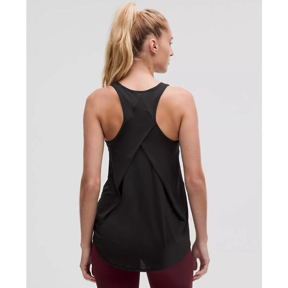 Lululemon Women's Essential Tank Top Pleated Sleeveless Racerback Black Size 6 - Picture 2 of 6